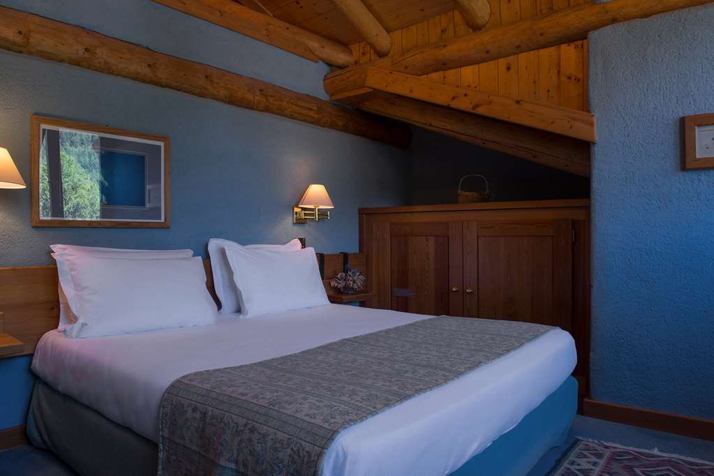 Eco Wellness Hotel Notre Maison Cogne Quarto foto