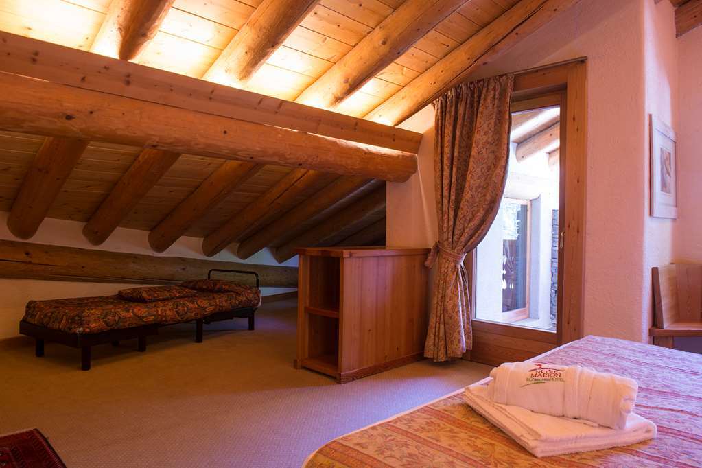 Eco Wellness Hotel Notre Maison Cogne Quarto foto