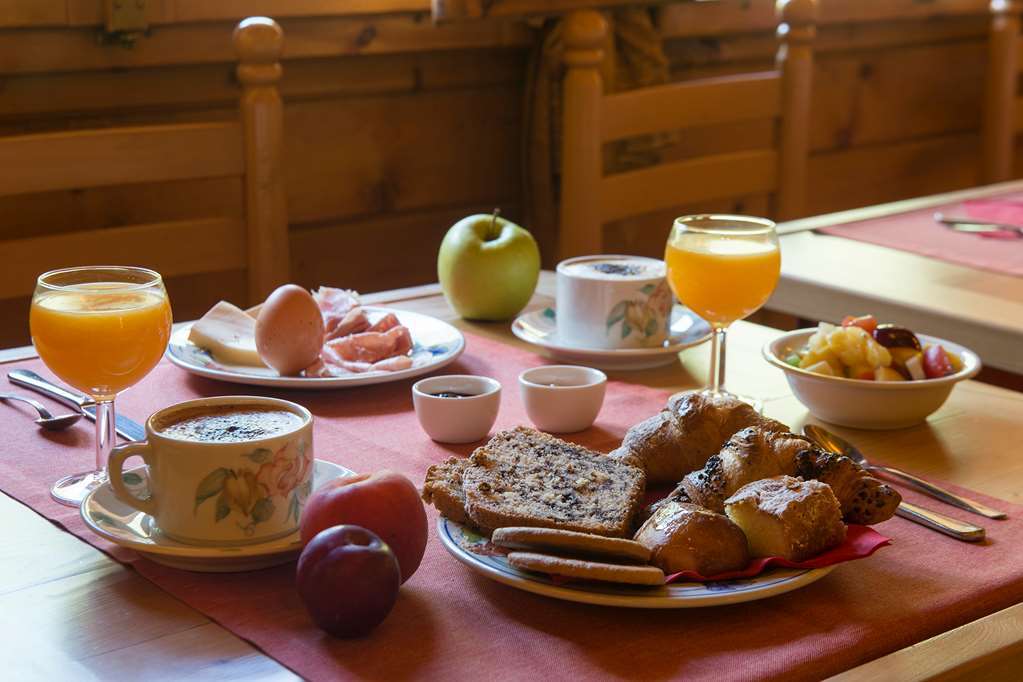 Eco Wellness Hotel Notre Maison Cogne Amenidades foto